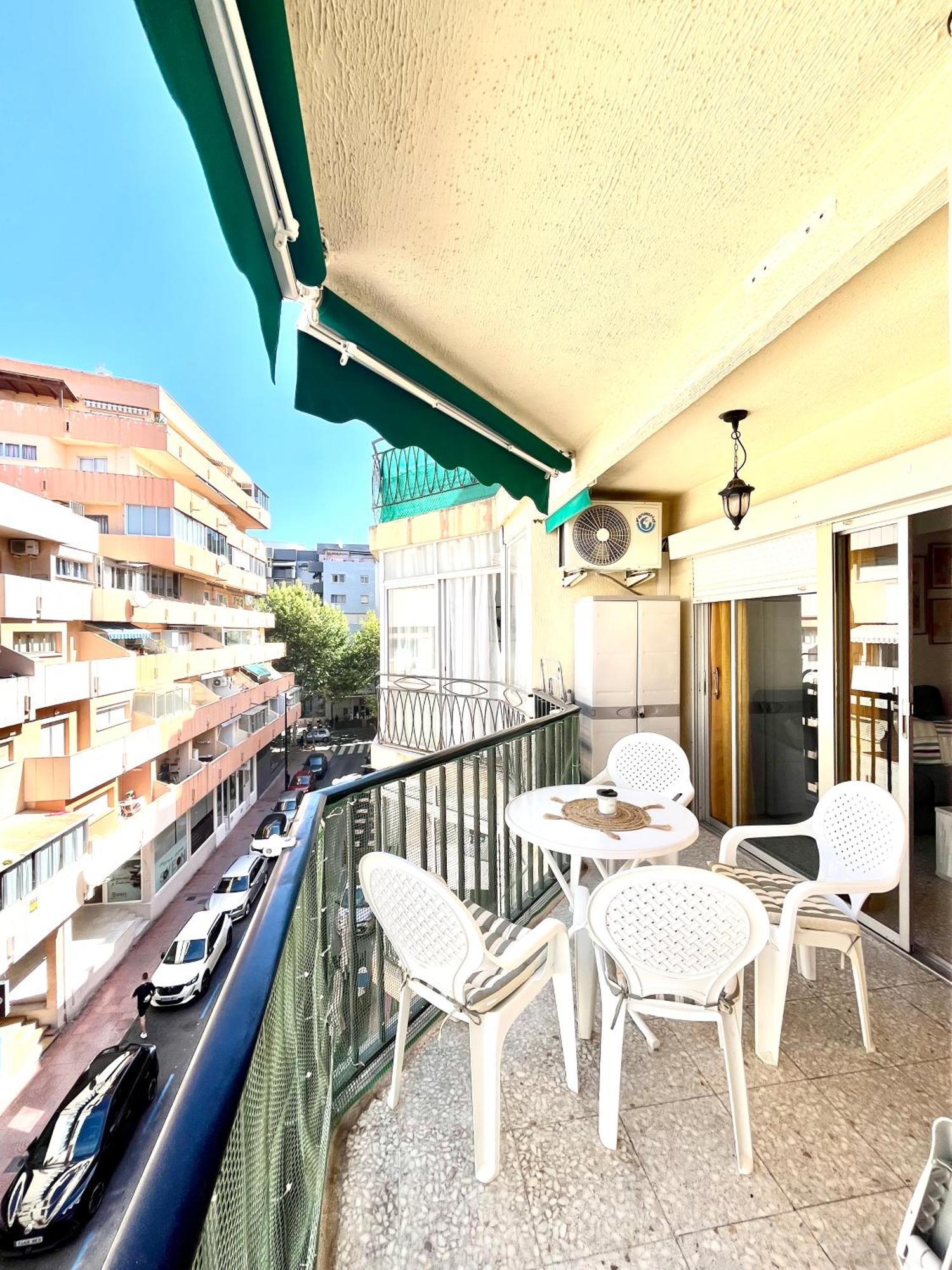 Natalie Calpe Sun 100M To The Beach Center Exterior foto